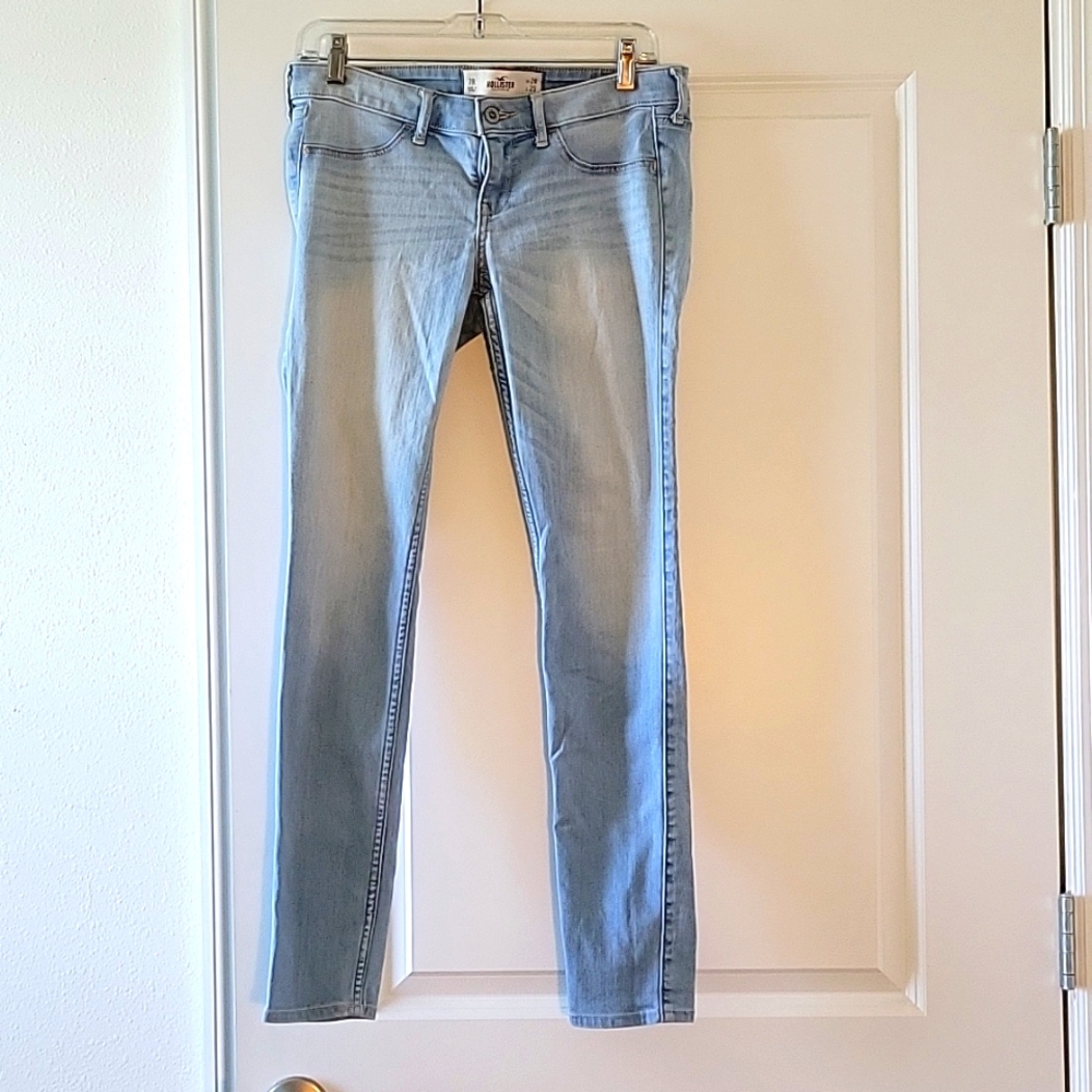 Hollister light denim skinny jeans size 7R